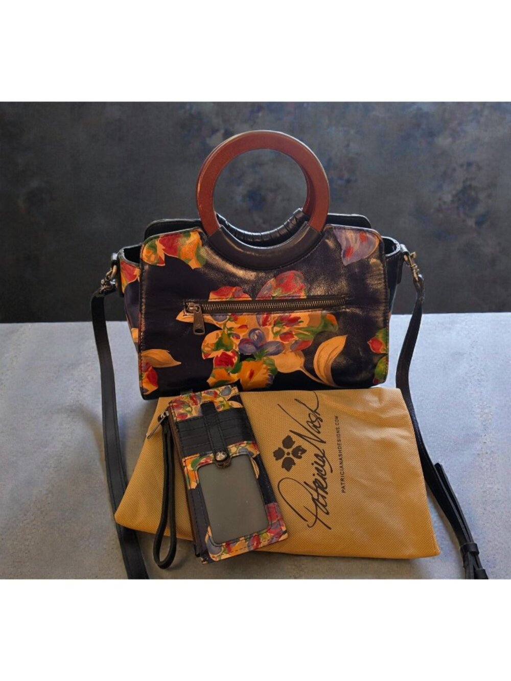 Patricia Nash Le Fleur Lyon Satchel Crossbody & Matching Wallet Set EUC Dust Bag
